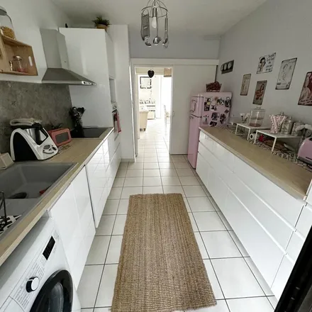 Rent this 3 bed apartment on 117 Route de Saint-Nizier in 38170 Seyssinet-Pariset, France