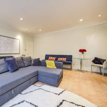 Rent this 1 bed apartment on 94 Redcliffe Gardens in London, SW5 9BQ