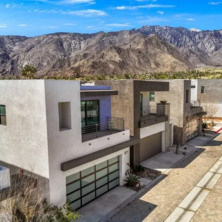 Buy this 3 bed condo on Paragon Loop in Palm Springs, CA 92292