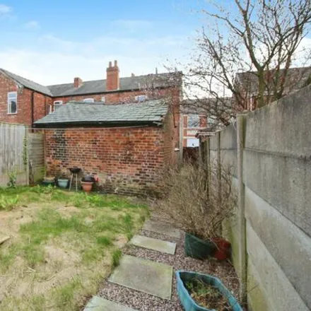 Image 3 - Reddish North, Midland Road, Stockport, SK5 6PY, United Kingdom - Townhouse for sale