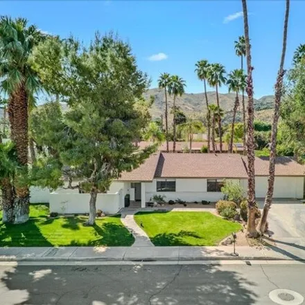 Image 2 - 3555 East el Gaucho Circle, Palm Springs, CA 92264, USA - House for sale
