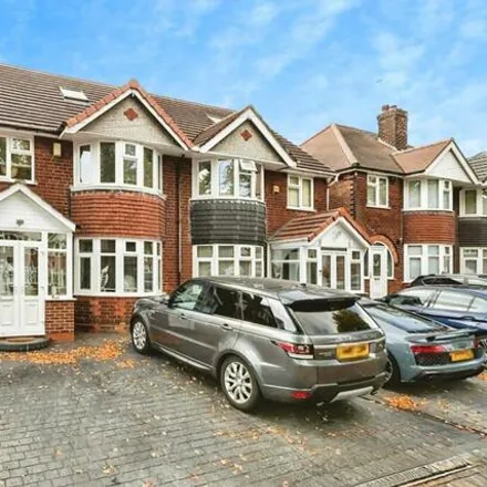 Buy this 6 bed duplex on Beaufort Avenue in Hodge Hill, B34 6AE