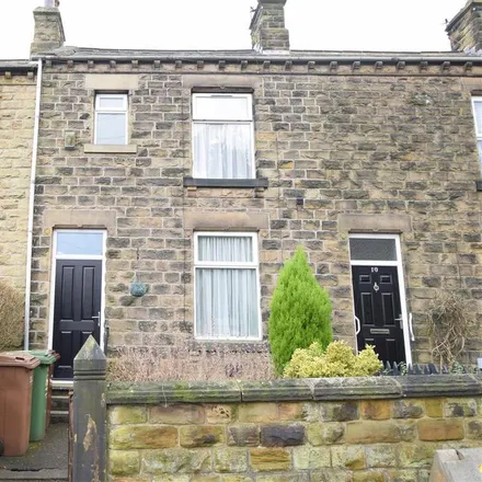 Rent this 3 bed townhouse on Horbury Academy in Wakefield Road, Horbury