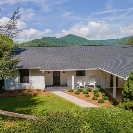 Buy this 3 bed house on 1010 Mill Creek Rd in Franklin, North Carolina