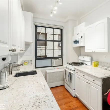 Image 5 - 325 WEST 86TH STREET in New York - Apartment for sale