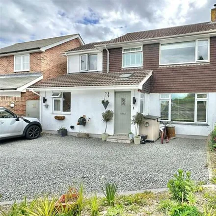 Buy this 4 bed duplex on Firmount Close in Everton, SO41 0JN