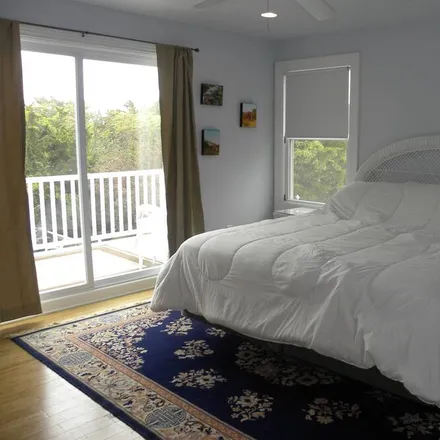 Rent this 7 bed house on Barnegat Light in NJ, 08006