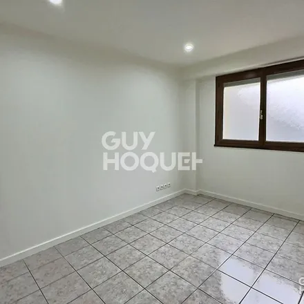 Rent this 4 bed apartment on N 118 in 92360 Meudon, France