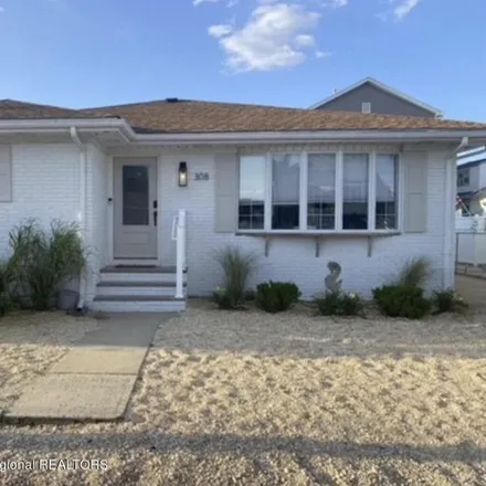 Rent this 3 bed house on 352 Harding Avenue in Ortley Beach, Toms River