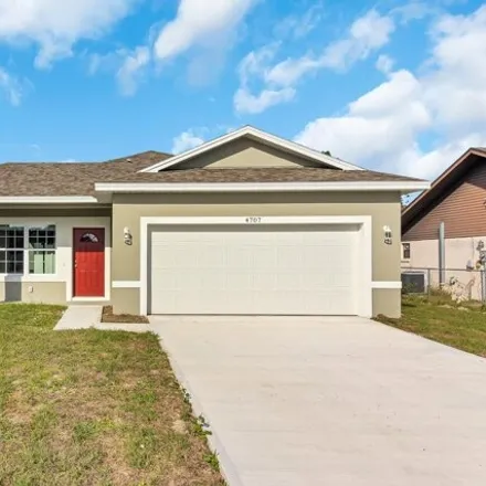 Buy this 4 bed house on 2086 West Swanson Drive in Citrus County, FL 34434