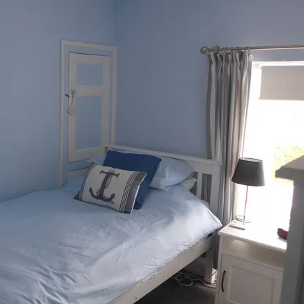 Rent this 3 bed duplex on Nefyn in LL53 6HT, United Kingdom