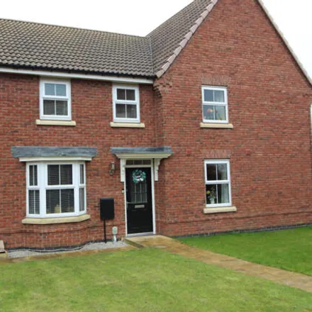 Buy this 3 bed duplex on Beverley Woodhall Way in Woodhall Way, Molescroft