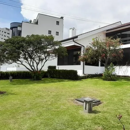 Buy this 4 bed house on Ramiro Barba in 170104, Quito