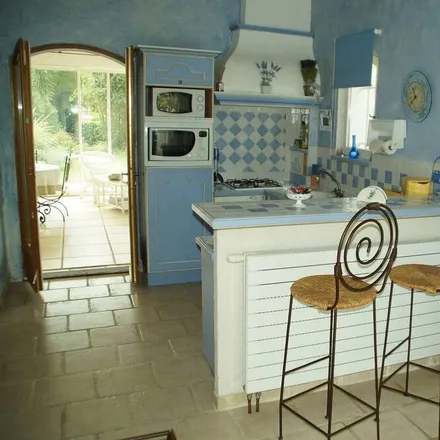 Image 5 - Avenue de Provence, 06130 Grasse, France - Apartment for rent