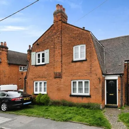 Buy this 3 bed duplex on Norsey Road in Billericay, CM11 1BG