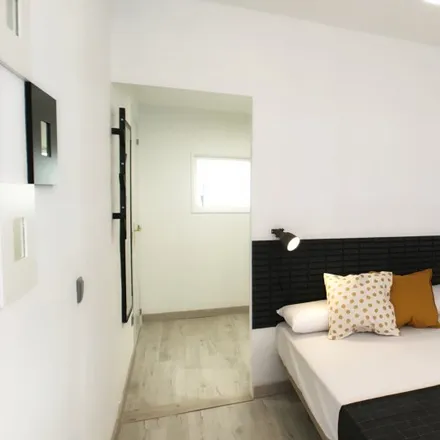 Rent this 5 bed room on Madrid in Calle Puerto Alto, 65