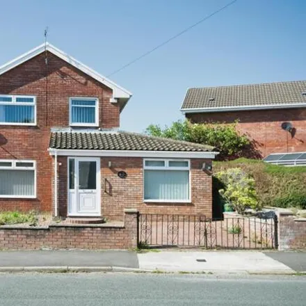 Buy this 3 bed house on Dylan Avenue in Beddau, CF38 2TA