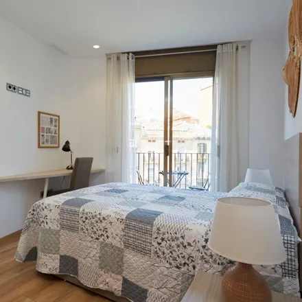 Rent this 2 bed apartment on Carrer Sant Pau in 12, 08001 Barcelona