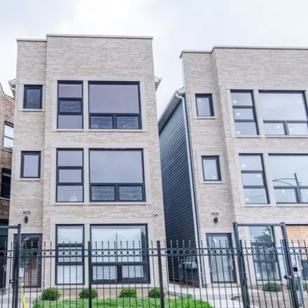 Buy this 3 bed condo on 4635 South Indiana Avenue in Chicago, IL 60653