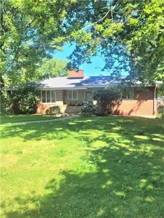 Image 2 - 7816 Old Perry Highway, Keown Station, Ross Township, PA 15237, USA - House for sale