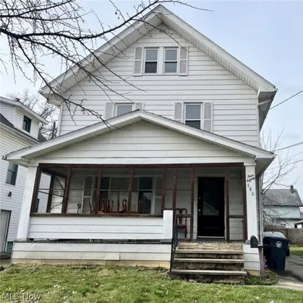 Buy this 3 bed house on 472 Oxford Avenue in Akron, OH 44310