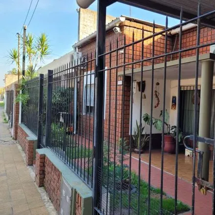 Buy this 3 bed house on Santos Vega 2847 in Moreno Centro norte, Moreno