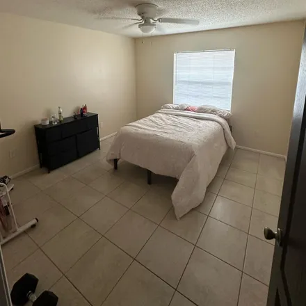 Rent this 1 bed room on 676 West Wisconsin Avenue in Orange City, Volusia County