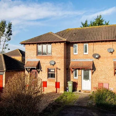 Rent this 1 bed townhouse on Brearley Avenue in Milton Keynes, MK6 2UG