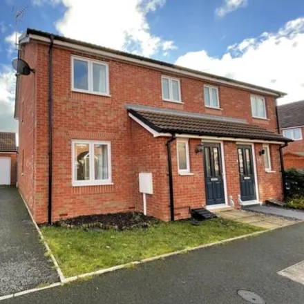 Rent this 3 bed duplex on 37 Steinway in Coventry, CV4 9ZG