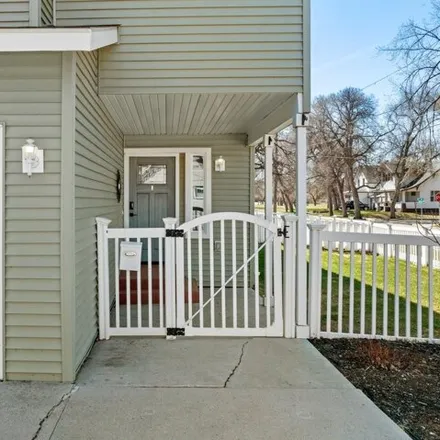 Image 3 - 212 5th Street Northwest, Minot, ND 58703, USA - Townhouse for sale