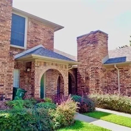 Rent this 2 bed house on 886 Custer Street in Arlington, TX 76014