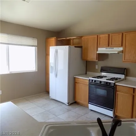 Image 3 - 229 Oxford Cloth Ct, Henderson, Nevada, 89074 - House for rent