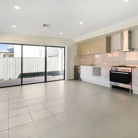 Rent this 3 bed townhouse on Dromana Parade in Safety Beach VIC 3936, Australia