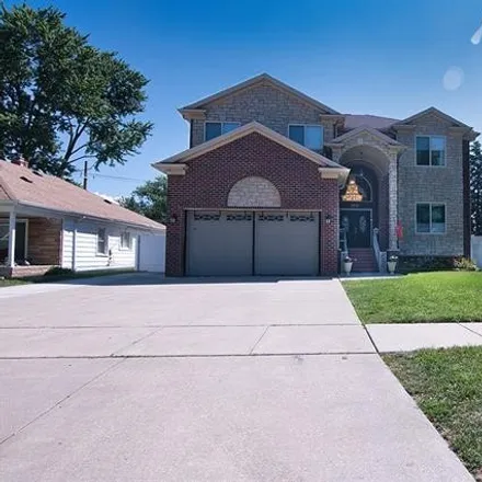 Buy this 5 bed house on 7248 North Vernon Street in Dearborn Heights, MI 48127