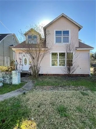 Buy this 4 bed house on 1159 Cushman Street in Alexandria, LA 71301