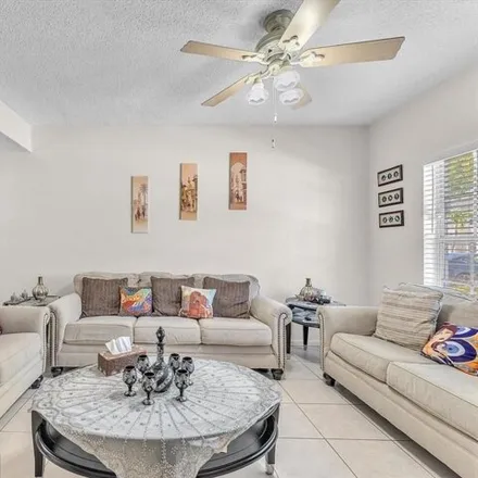 Image 4 - 9850 Northwest 57th Manor, Westview Village, Coral Springs, FL 33076, USA - House for sale