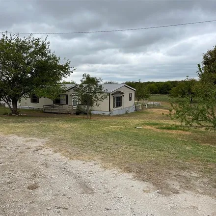 Image 2 - 516 West Sunchase Drive, Hood County, TX 76049, USA - House for sale