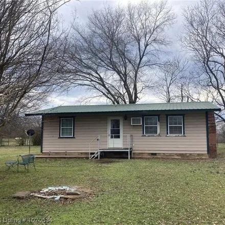 Image 1 - 3401 County Road N4585, Summerfield, Le Flore County, OK 74966, USA - House for sale