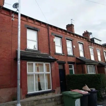 Image 9 - 34 Chestnut Avenue, Leeds, LS6 1BA, United Kingdom - Townhouse for rent