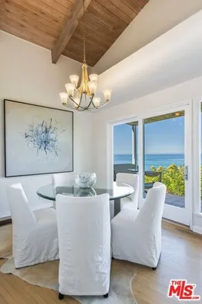 Image 9 - 17728 Porto Marina Way, Los Angeles, CA 90272, USA - House for sale