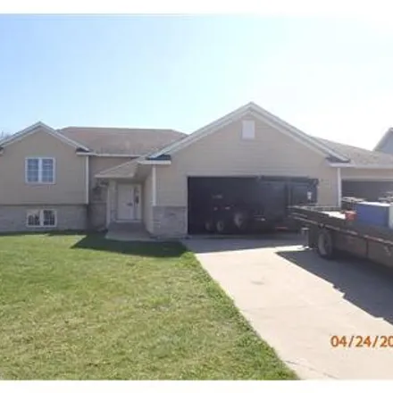 Buy this 3 bed house on 1003 Bluff Heights Drive in Lonsdale, Rice County