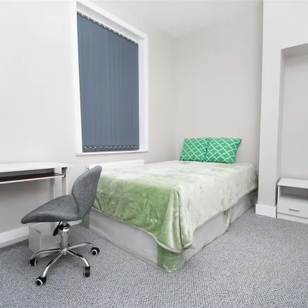 Image 5 - Jesun, 25 Harold Street, Burnley, BB11 4NU, United Kingdom - Apartment for rent