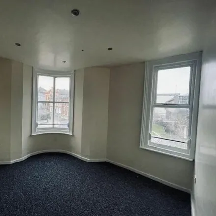 Image 4 - Bird Cage Walk, Hanley, ST1 4HL, United Kingdom - Apartment for sale