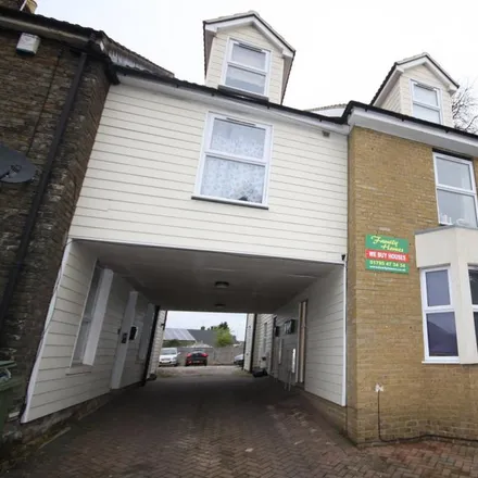 Rent this 2 bed apartment on 156 London Road in Sittingbourne, ME10 1NS