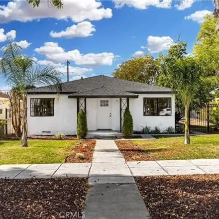 Rent this 3 bed house on 682 East F Street in Upland, CA 91786