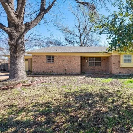 Buy this 3 bed house on 132 Forrest Drive in Fairfield, TX 75840