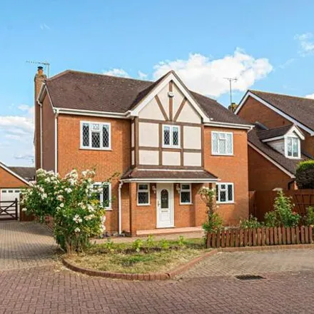 Buy this 5 bed house on Buxton Close in Meppershall, SG17 5QF