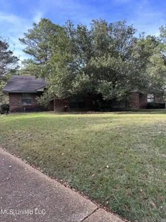 Buy this 3 bed house on 101 Lindale Circle in Meadow Oaks, Clinton