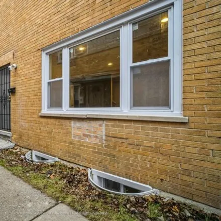 Buy this 2 bed house on 7007 South East End Avenue in Chicago, IL 60649