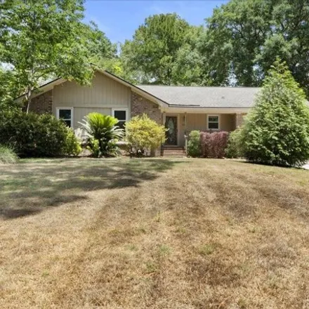 Rent this 3 bed house on 1601 Pinebrook Ct in Mount Pleasant, South Carolina